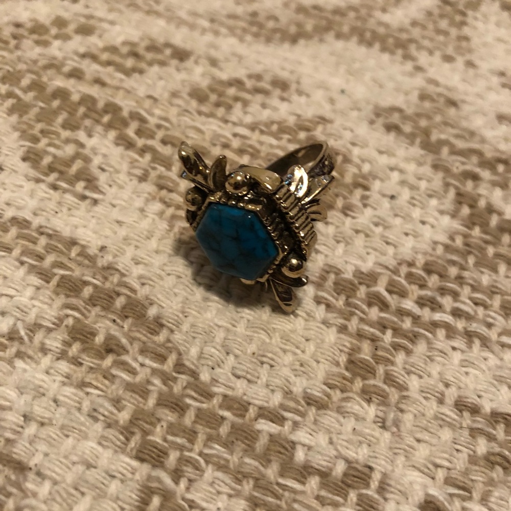 Ring - Picture 4 of 4